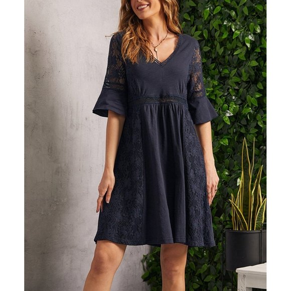 Dresses & Skirts - Black Lace-Accent V-Neck Dress - XL